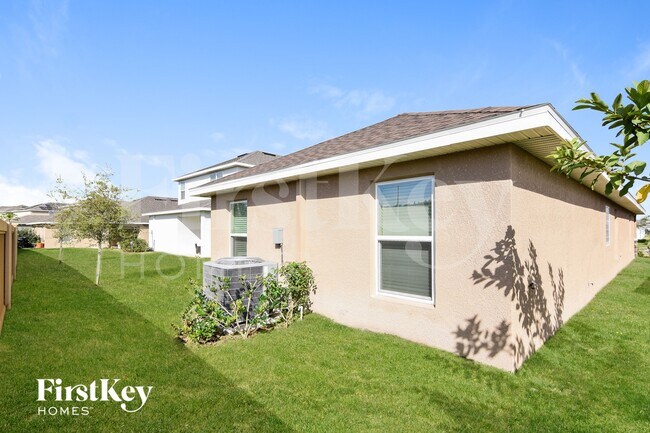 Building Photo - 14503 Dunrobin Dr
