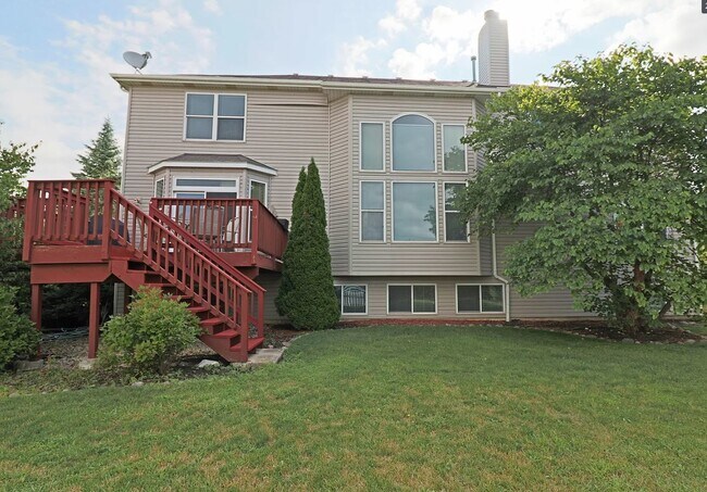 Building Photo - 37076 N Bonnie Brae Rd