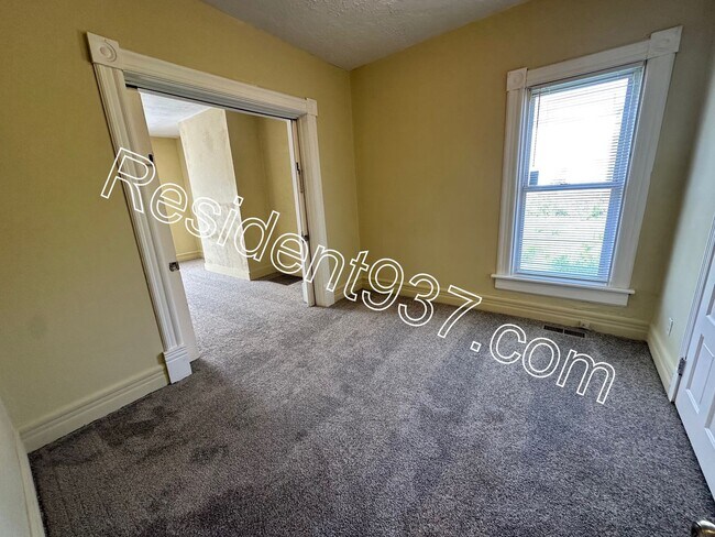 Building Photo - 2 Bed 2 Bath home