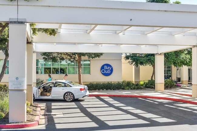 Building Photo - 142 Monaco Dr