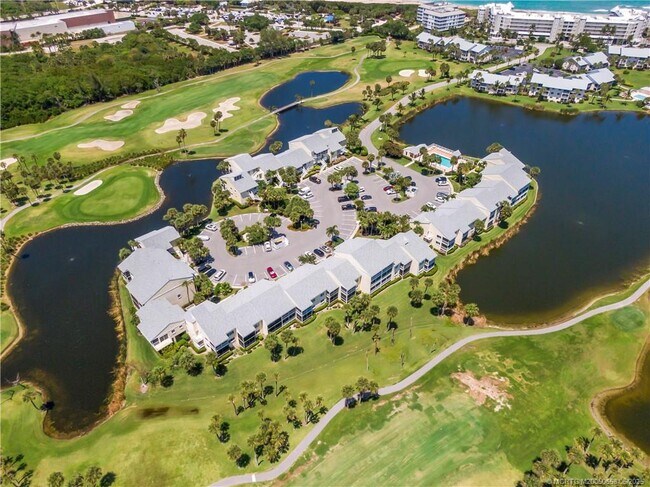 Building Photo - 5571 NE Gulfstream Way