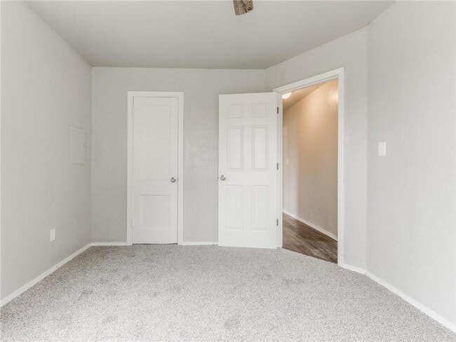 Building Photo - 1716 SW 18th St