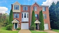 Building Photo - 3 Bed / 2-1/2 Bath Single Family Townhome with 1-Car Garage