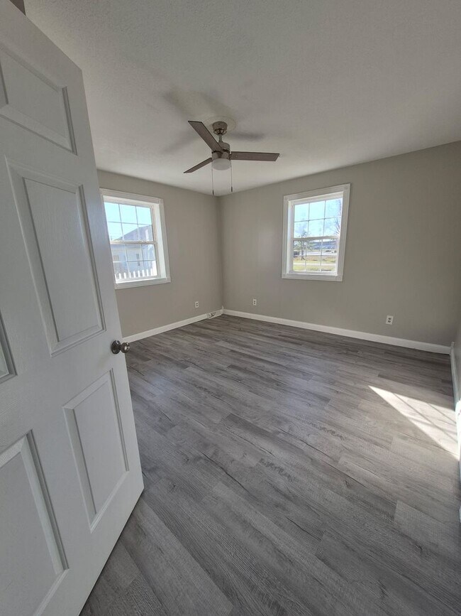 Building Photo - 2 Bedroom on Woebegona