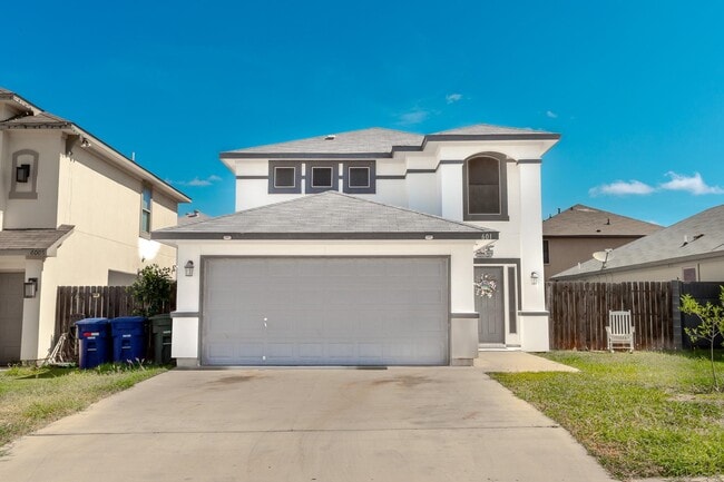 Building Photo - 6010 Leopoldo Dr