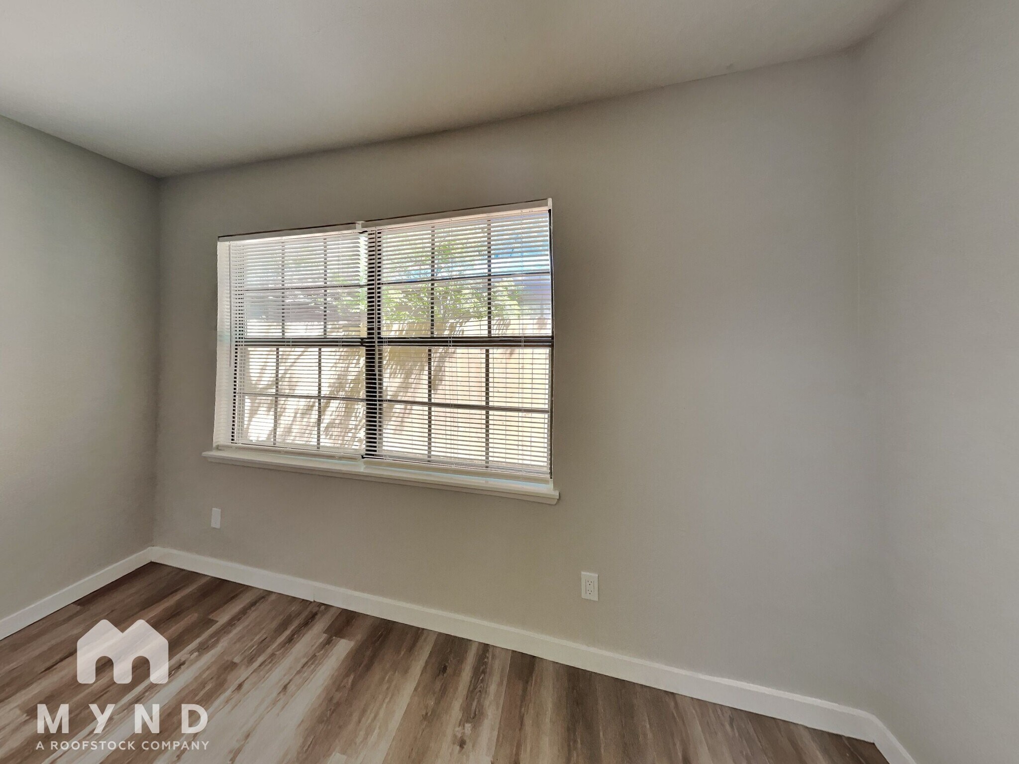 Building Photo - 9447 Culberson St