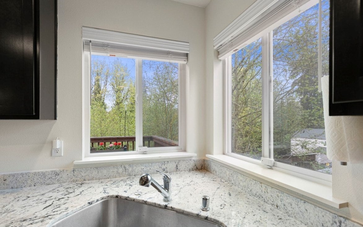 Building Photo - 744 Courage Ct