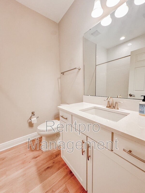 Building Photo - 12488 Oak Hill Way