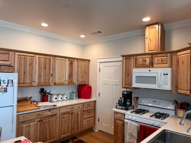 Building Photo - Fairview Village 55+ community