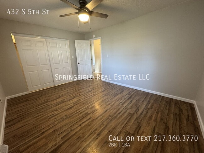 Building Photo - 432 S 5th St