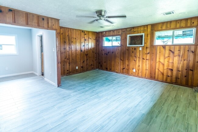 Building Photo - 2102 Norman St