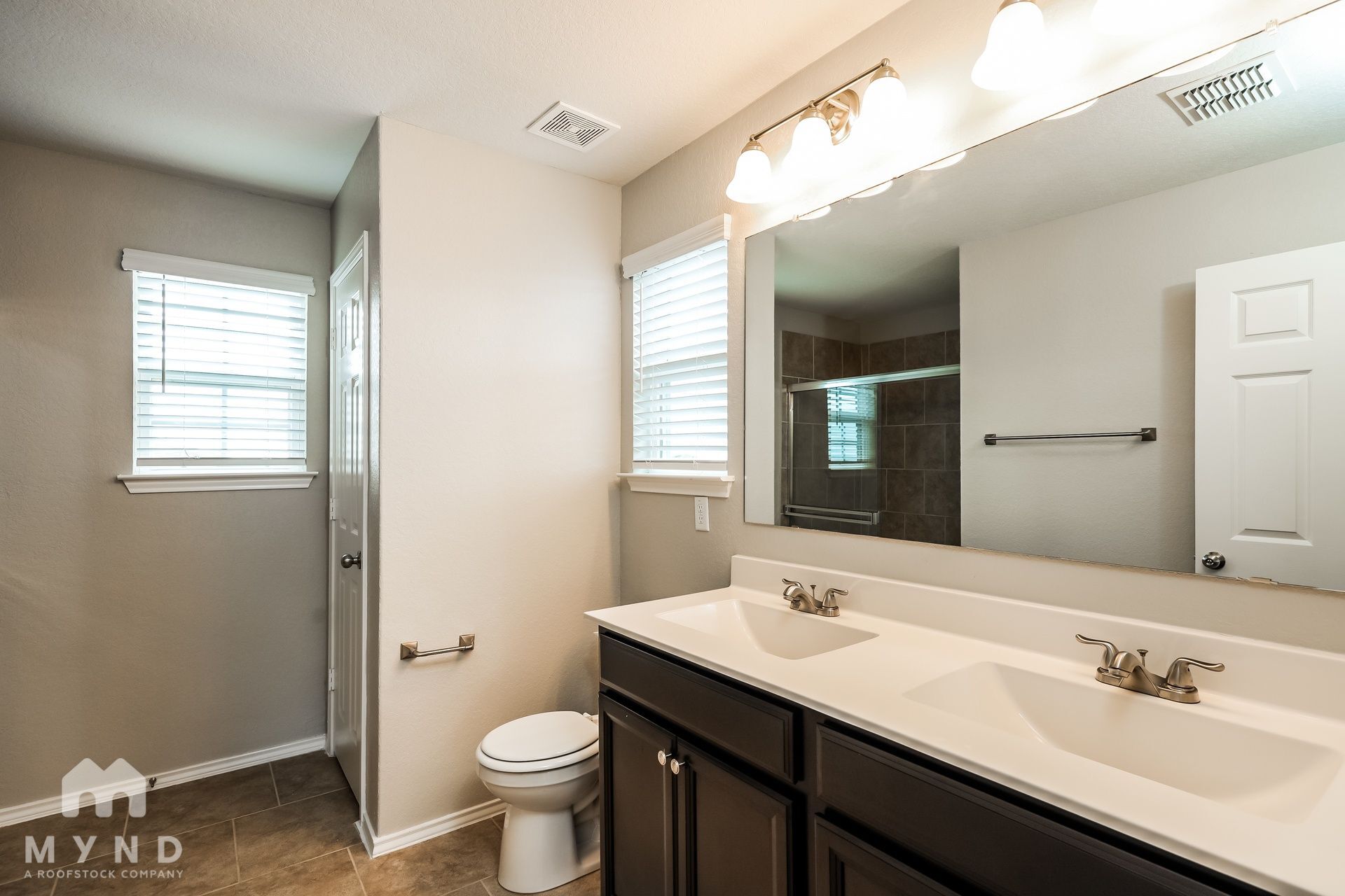 Building Photo - 10327 Dunlap