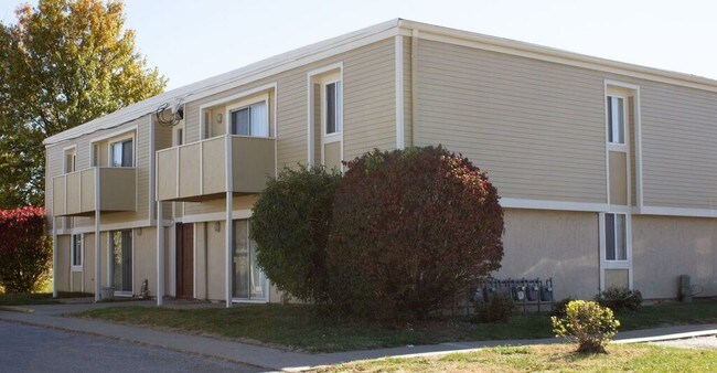 Building Photo - Gene Field Apartments