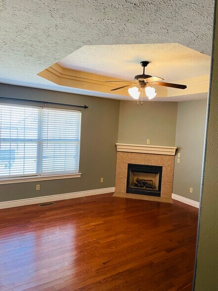 Building Photo - 3757 W Rockwood St