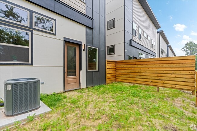 Building Photo - 13106 Beauty Berry Ridge Ln