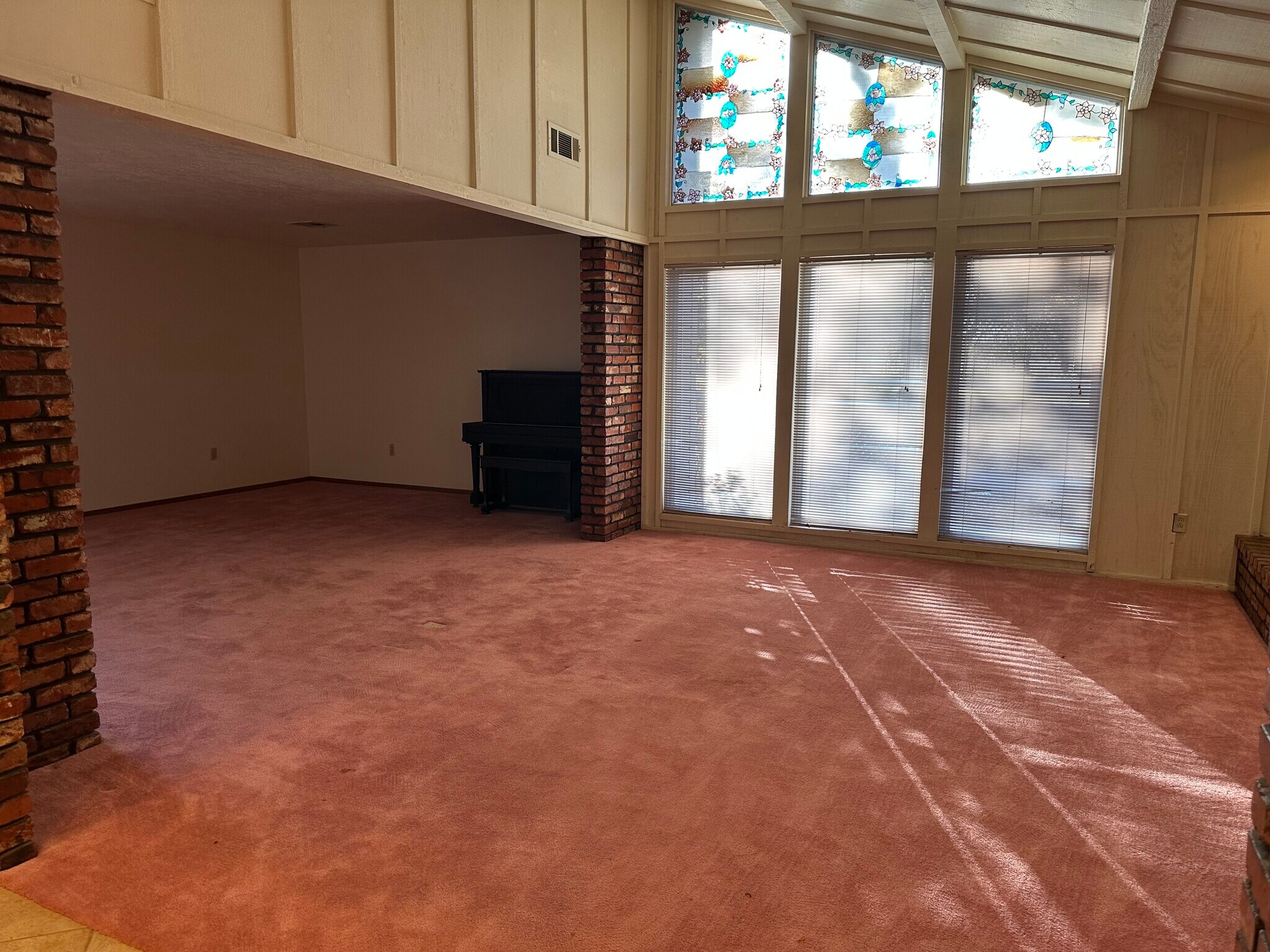 Building Photo - 13520 NW Cache Rd