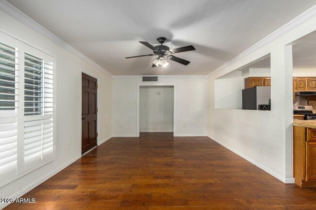 Building Photo - 7340 N 7th Ave