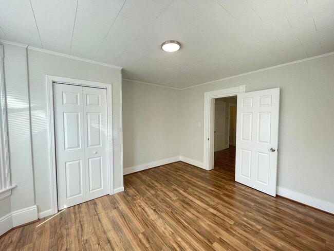 Building Photo - 39 Ashland St