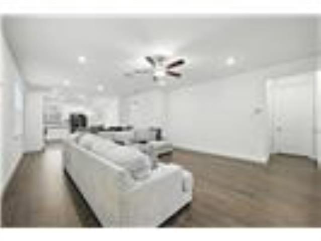 Building Photo - 447 Holly Rd