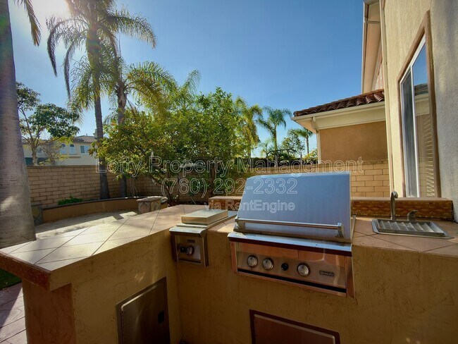 Building Photo - 13073 Dressage Ln