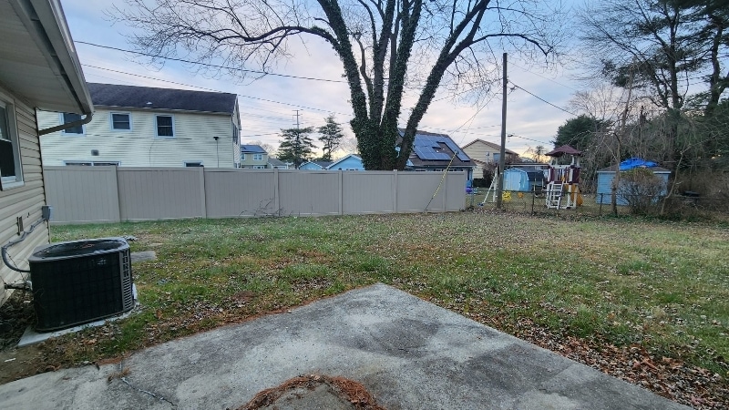 Building Photo - 2 Hazelwood Cir