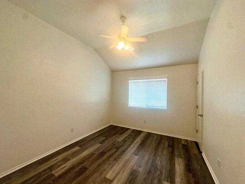 Building Photo - 4406 Mattie Dr