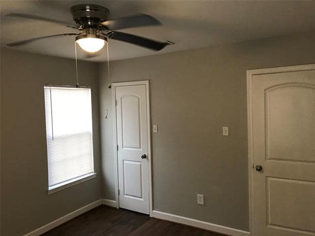 Building Photo - 512 Freeman Dr