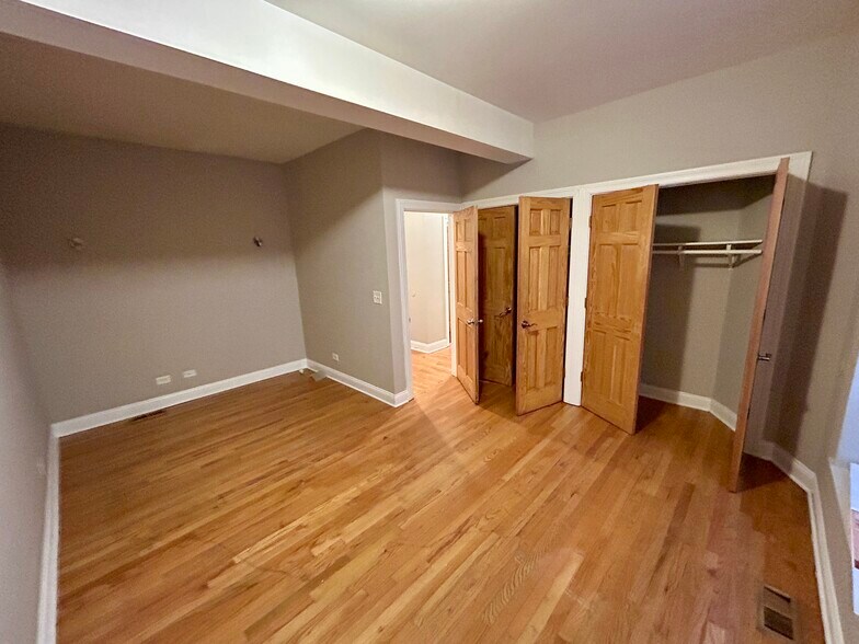 Building Photo - 1140 E Marquette Rd