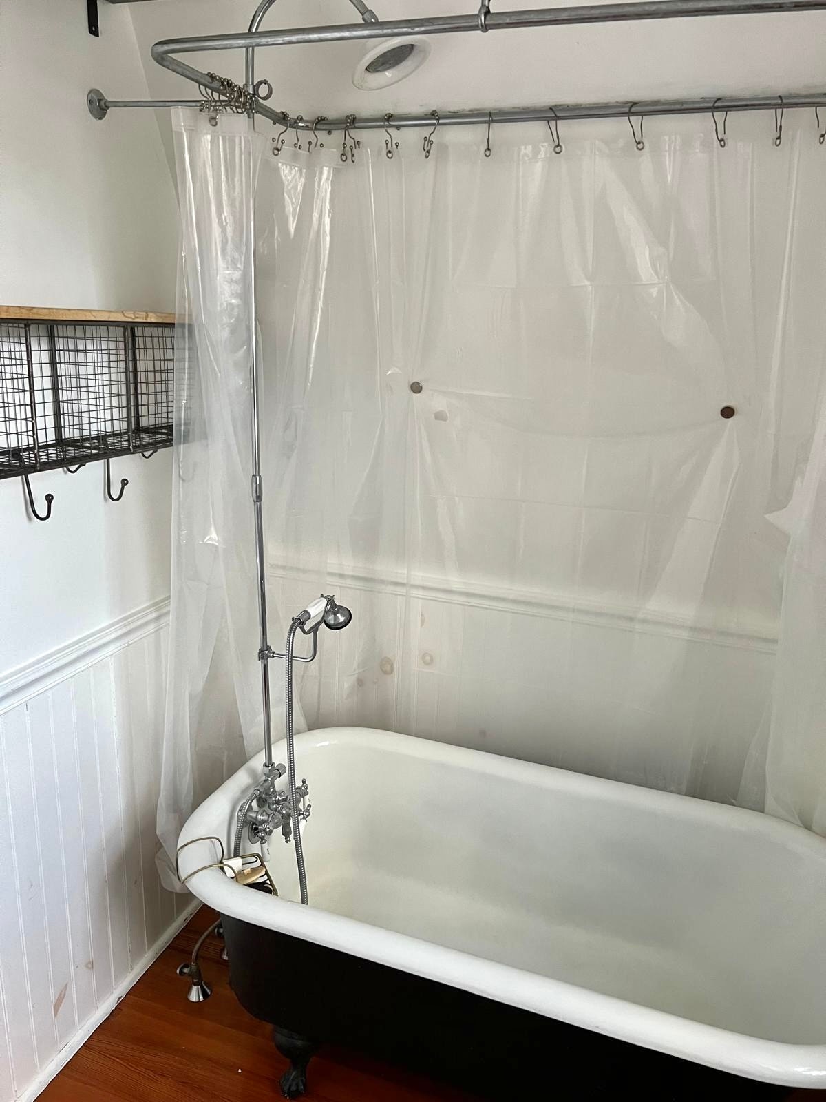Bathroom - 24 Glenwood Rd