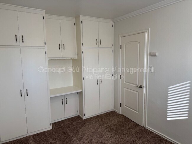 Building Photo - 9850 Arkansas St