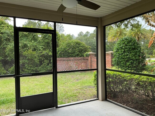 Building Photo - 13684 Chipperfield Ln