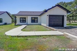 Building Photo - 30652 Oakview Dr
