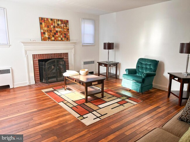 Building Photo - 2701 Perkiomen Ave