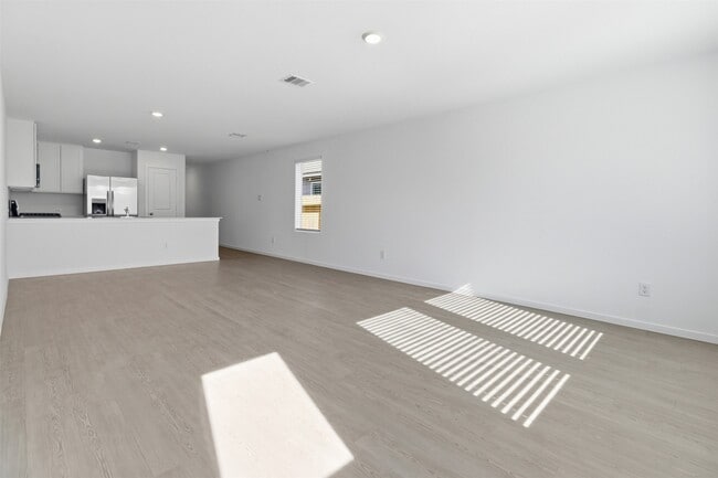 Building Photo - 19747 US-59