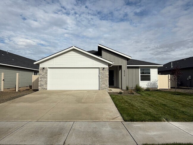 Primary Photo - Move-In Special! Brand new 3 bed 2 bath ho...
