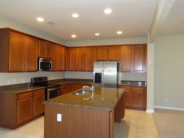 Building Photo - 7623 Colbury Ave