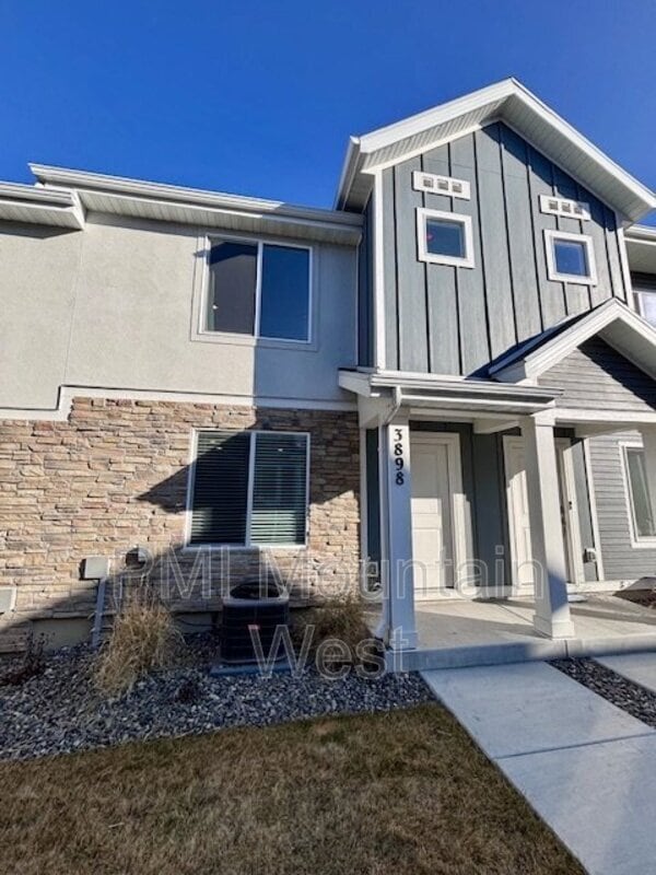 Building Photo - 3898 Bowie Dr