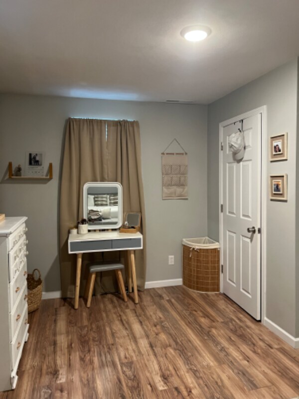 Building Photo - 116 E Main St