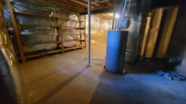 Building Photo - Stunning and Spacious 5 Bed 4 Bath Colonial Home With A 2-Car Garage In Bailwick