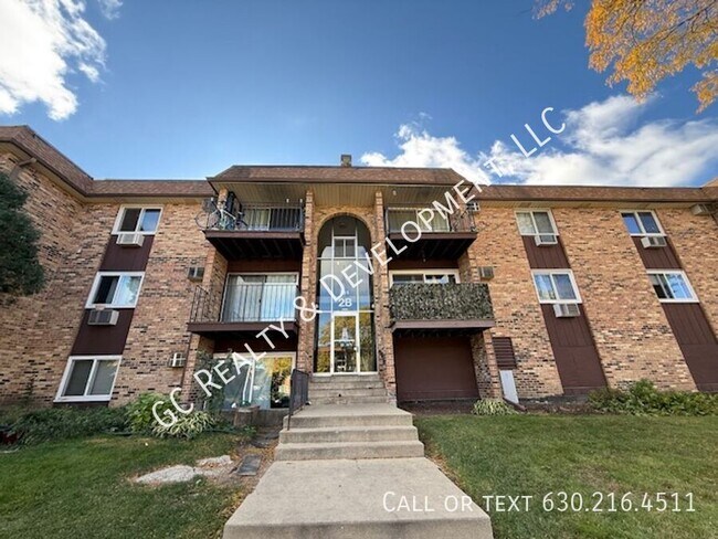 Primary Photo - 735 Hill Dr
