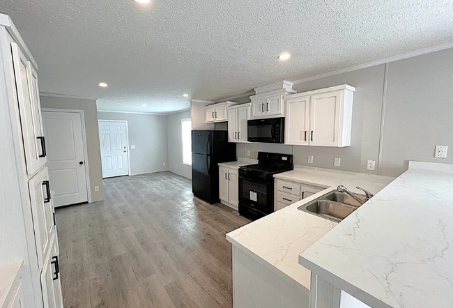 Building Photo - 6550 S Kimberly Dr