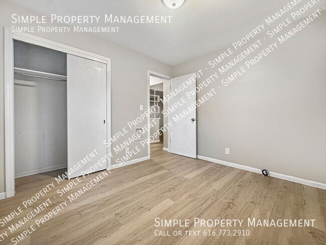 Building Photo - 1888 30th St SW