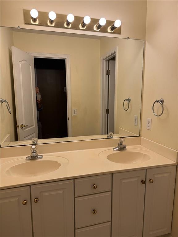 Building Photo - 1434 Oglethorpe Dr