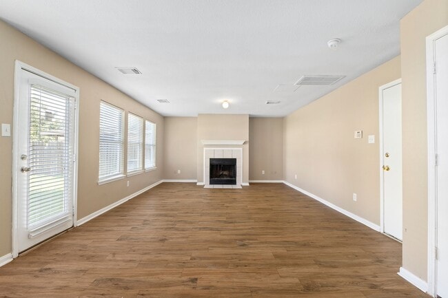 Building Photo - 16126 Taloncrest Dr