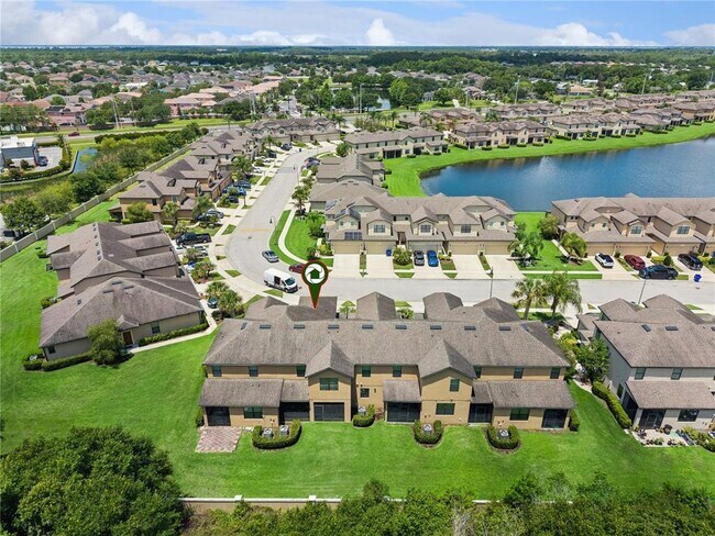 Building Photo - 2438 Seven Oaks Dr