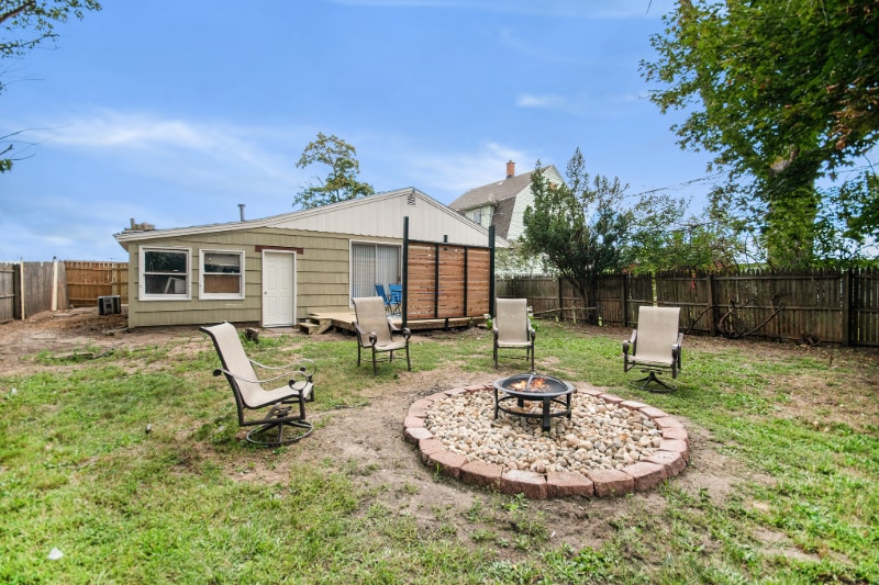 Building Photo - 3232 N Wellness Dr