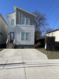 Building Photo - "Charming 4-Bedroom Nashville Oasis with E...