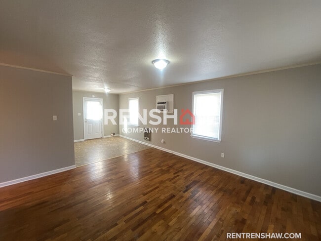 Building Photo - 17 Navy Dr