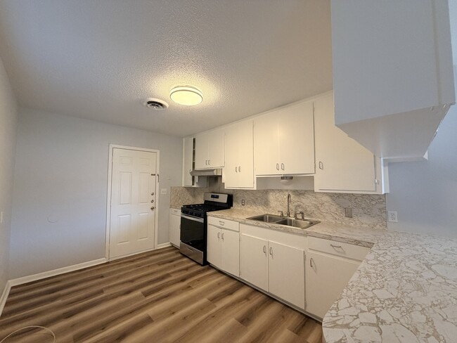 Building Photo - 8206 Vetters Dr