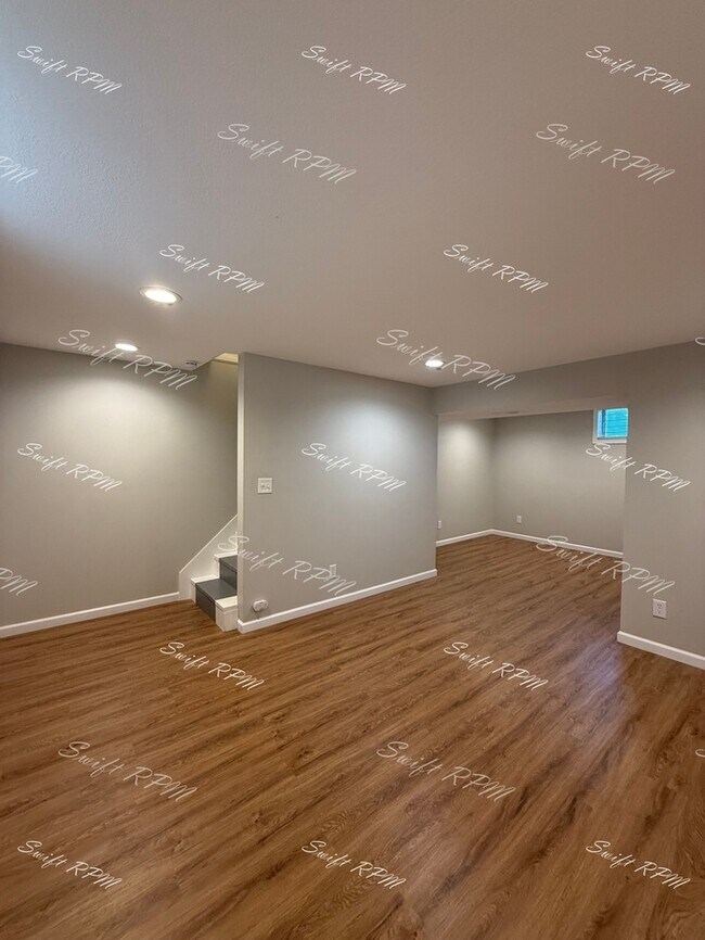 Building Photo - 18106 19th St N